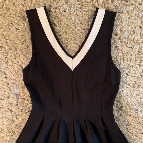 Monteau Black and White Dress Women’s Size XSmall - Picture 3 of 6